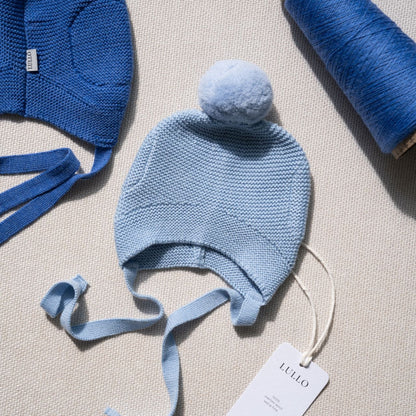 Wiązana czapka z pomponem OSLO